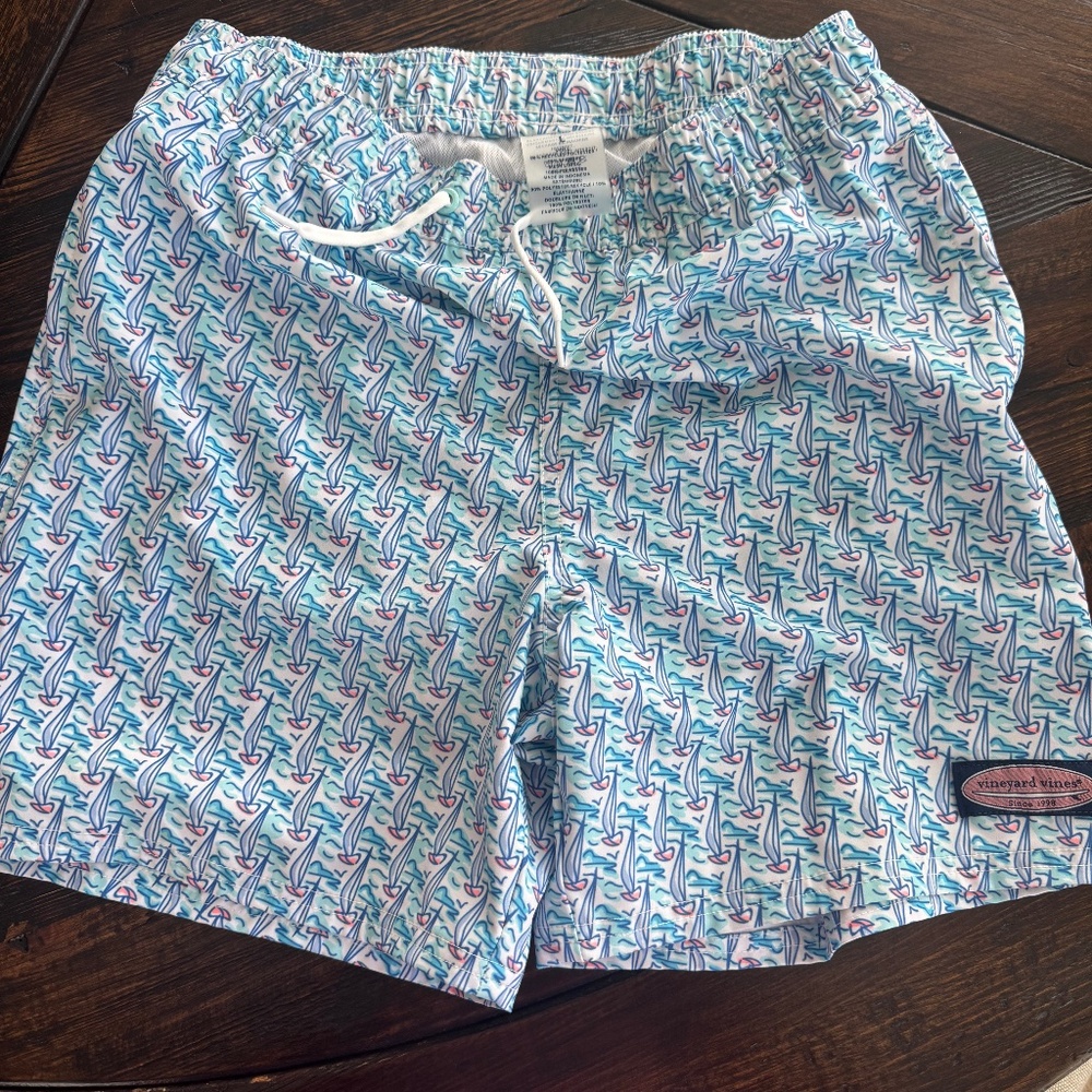 Vineyard vines boys swim suit